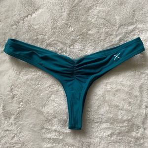 Boutine LA Scrunch Bottoms